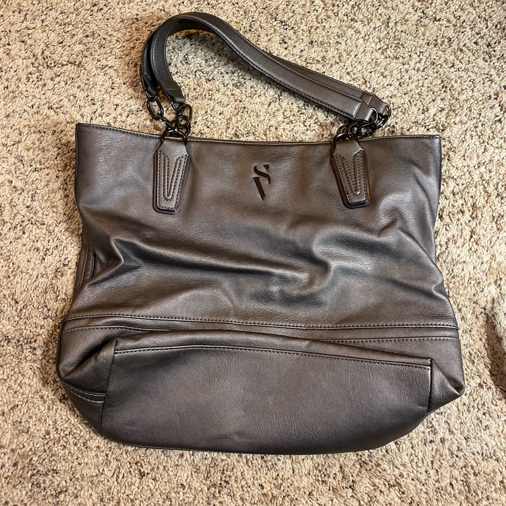 Large purse, barley used